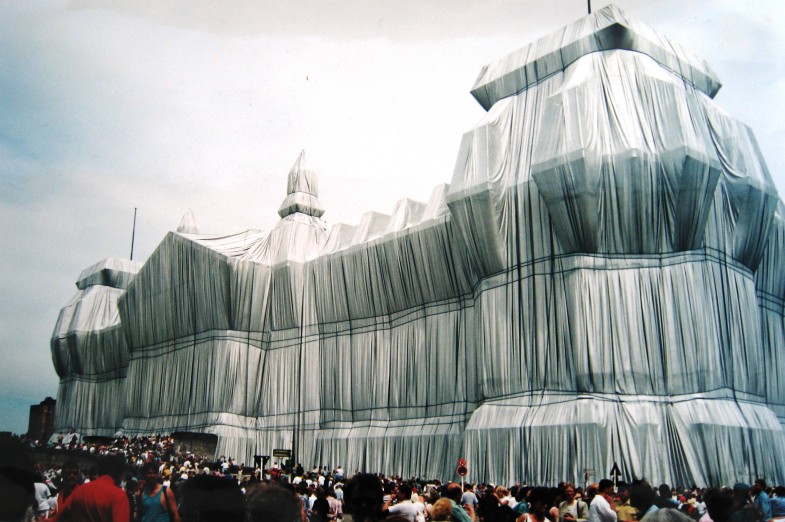 Verpackung Reichstag von Christo und Jeanne-Claude